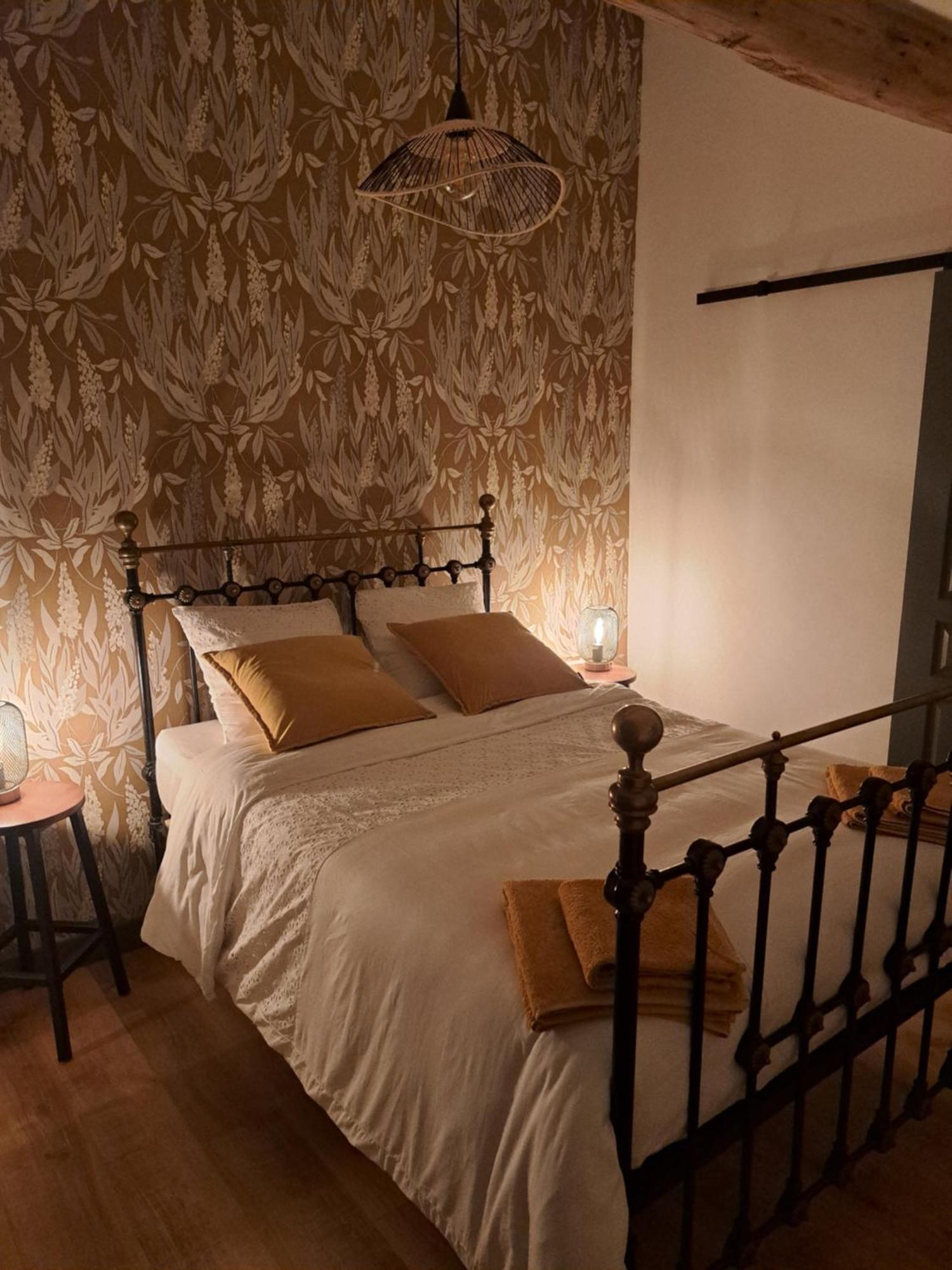 Lavallade12 Chambers D'Hotes Roussines ภายนอก รูปภาพ