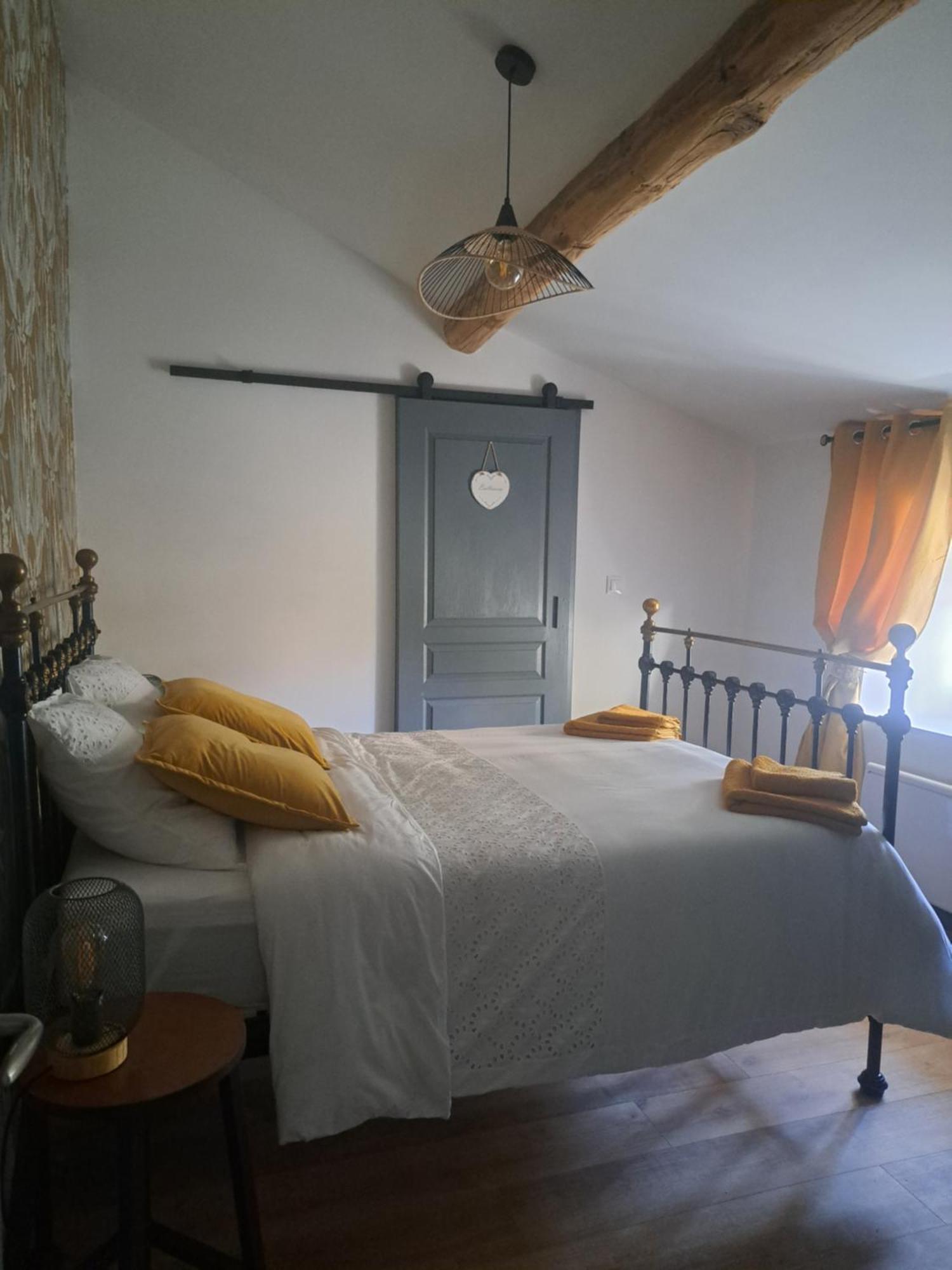 Lavallade12 Chambers D'Hotes Roussines ภายนอก รูปภาพ
